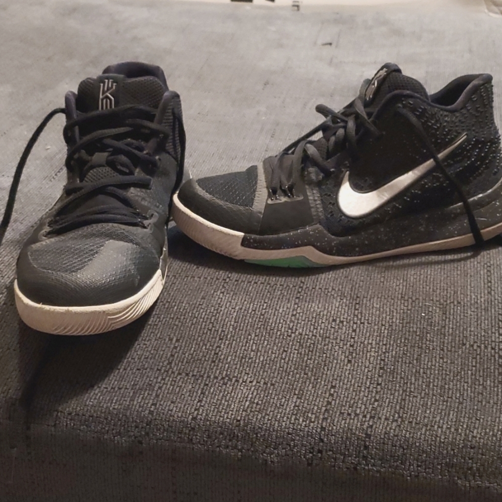 Nike kyrie 3 "black ice"